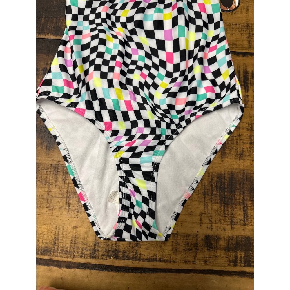No boundaries size small 3-5 new one piece bathing suit. Adjustable straps padde - Picture 2 of 7